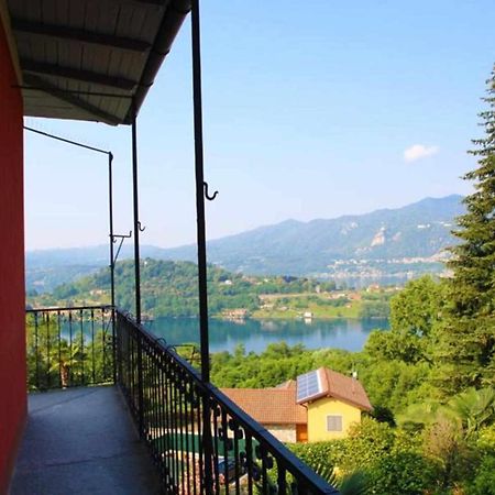 Domus Cusiana Complesso Vista Lago E Piscina Miasino Exterior foto